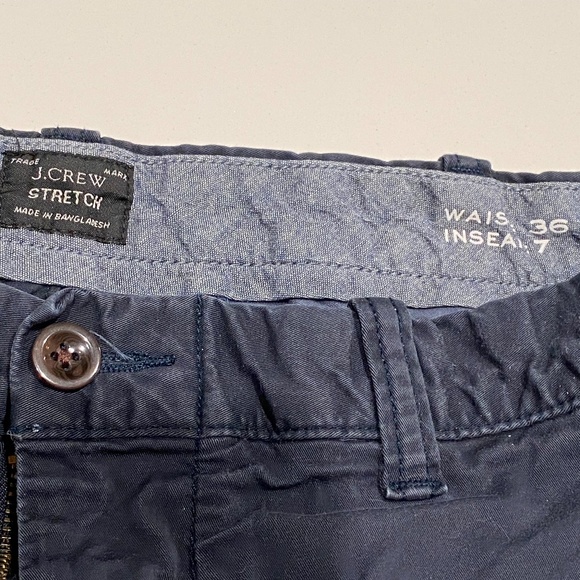J. Crew 7" Stretch Chino Flat Front Shorts in Navy - Picture 2 of 3
